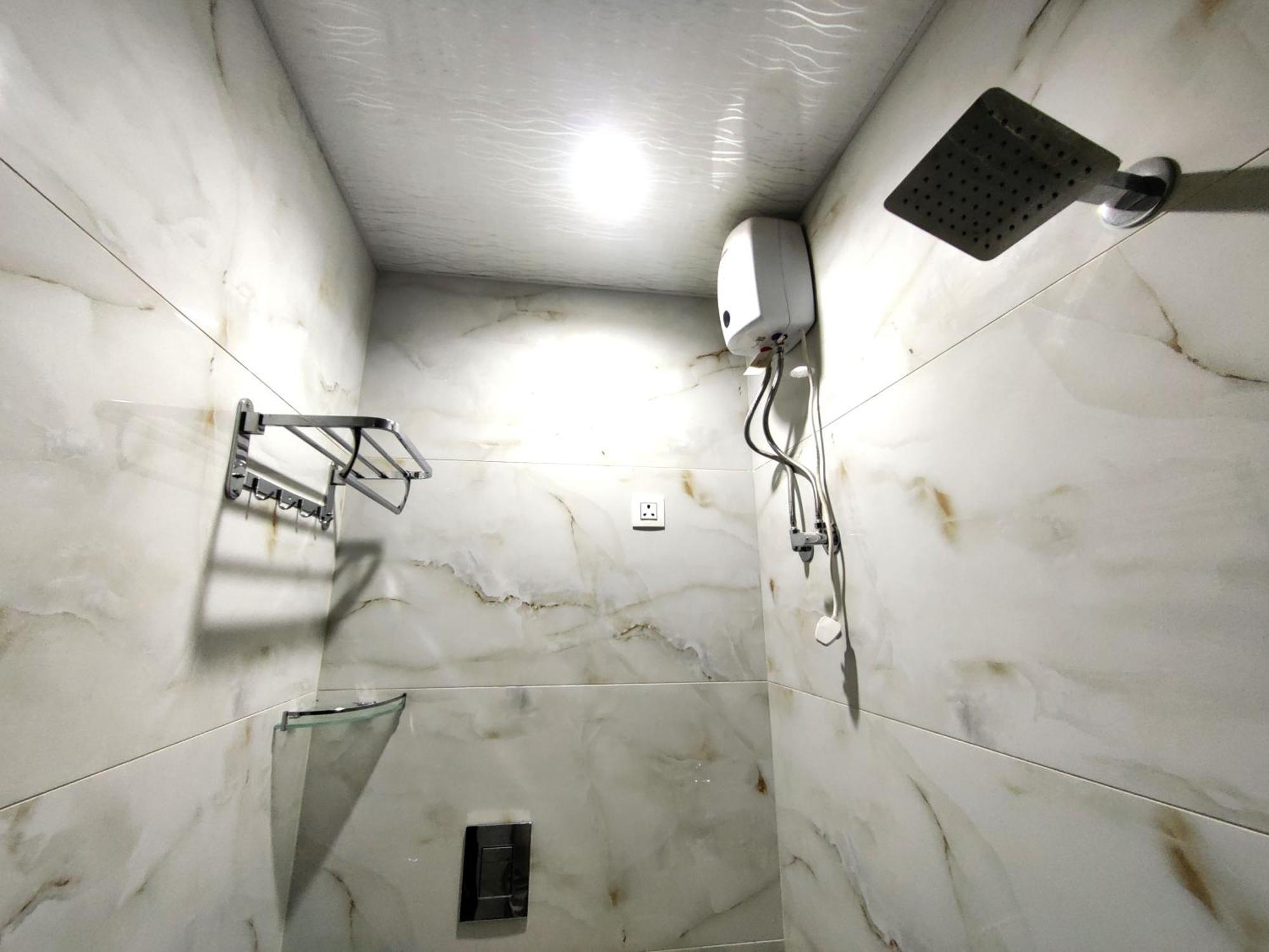 Hotel Comfy Inn Mumbai Exterior photo